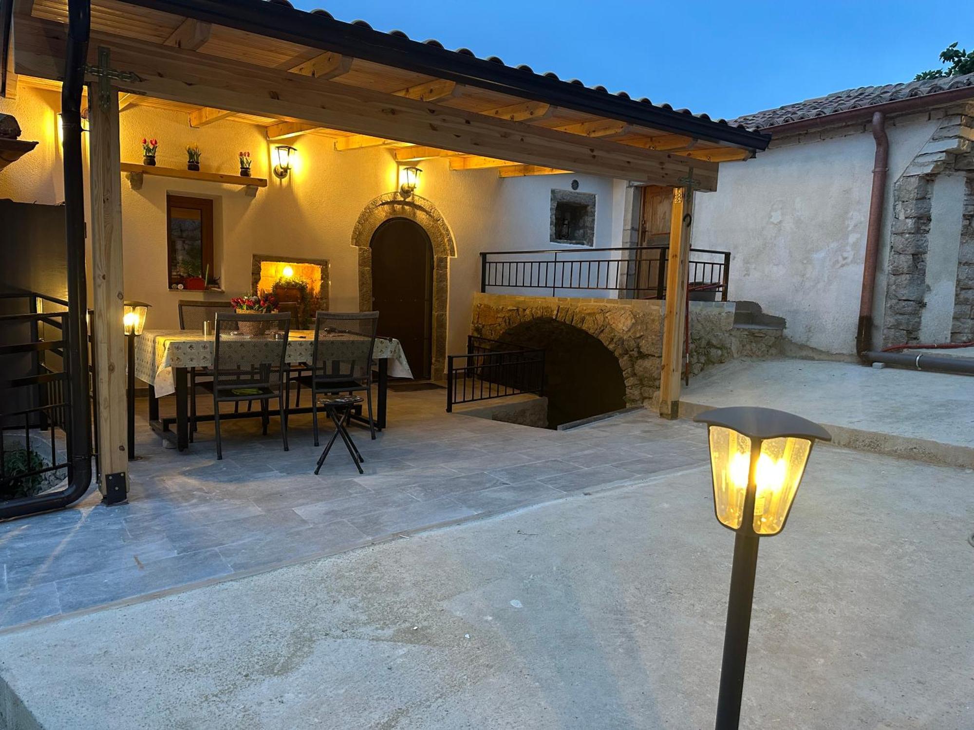 Ana & Angelo House Himare * Vuno