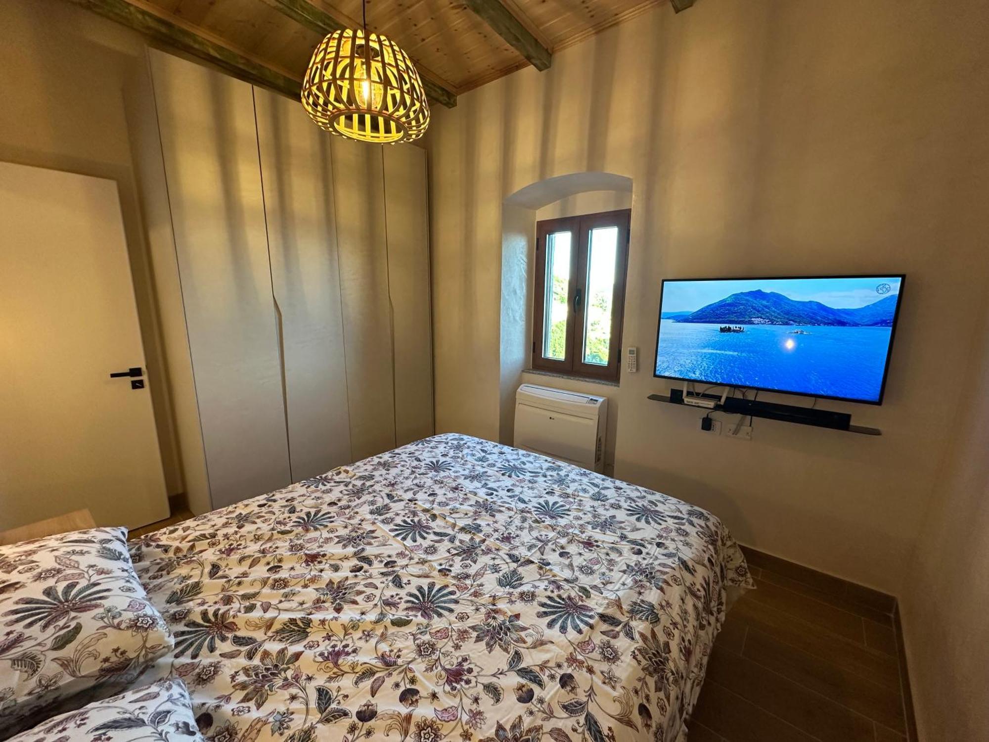 Ana & Angelo House Himare Vuno
